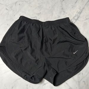 Nike running short size M